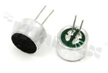 Mikrofon elektretowy; napięcie pracy: 4.5V; impedancja: 2.3kOhm; czułość: -42dB; wymiary: 9.7x6.7mm; montaż: THT