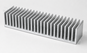 Radiator; prasowany; TO-220; długość 300 mm RoHS.