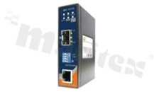 Przemysłowy media konwerter skrętka-światłowód; 1 port 10/100Base-T(X) RJ45; 1 port 100Base-FX; złącze SFP; temp. pracy: -40+70 st.C; zasilanie redundantne 12...48VDC; montaż na szynie DIN