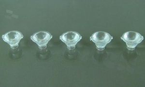 Soczewka do diod LED high power; kąt rozsyłu: 40 stopni FWHM; ilość diod: 1; rozmiar: okrąg 21.88mm; wysokość: 13.6mm; rodzaj materiału: PMMA; sposób mocowania: klej