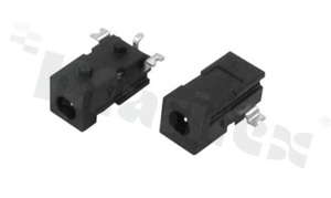 Gniazdo zasilające do PCB; męskie; kątowe; średnica kołka 0.65mm; średnica otworu 2.75mm; montaż: THT