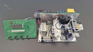 Generator ultradźwięków; częstotliwość: 20Hz; moc: 200W; PCB