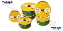 Przewód pojedynczy LGY/H05V-K; z wielodrutową miedzianą żyłą; zielony/czerwony; przekrój 2.50mm2; AWG 14; 500V; -40+105 st.C; 50m.