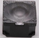 Soczewka do diod LED high power; kąt rozsyłu: 26 do 32 stopni FWHM; ilość diod: 1; rozmiar: 22x22mm; wysokość: 12.9mm; rodzaj materiału: PC; sposób mocowania: taśma