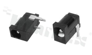 Gniazdo zasilające do PCB; męskie; średnica kołka 1.3mm; średnica otworu 4.5mm; montaż: THT