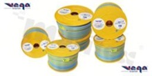 Przewód pojedynczy LGY/H05V-K; z wielodrutową miedzianą żyłą; niebieski/żółty; przekrój 2.50mm2; AWG 14; 500V; -40+105 st.C; 50m.