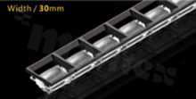 Soczewka do diod LED mid power; kąt rozsyłu: owalny 35 x 75 stopni FWHM; ilość diod: 42; rozmiar: 1176x30mm; wysokość: 20mm; rodzaj materiału: PC; sposób mocowania: kołek; śruby