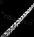 Soczewka do diod LED mid power; kąt rozsyłu: ok. 60 stopni FWHM; ilość diod: 28; wymiary: 1120x36mm; wysokość: 13.4 mm; rodzaj materiału: PMMA; kolor: clear