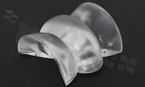 Lens for LED high power; angle: Oval 100 x 23 degrees FWHM; Number of LEDs: 1; Dimensions: 34x33mm; Height: 16.5mm; meterial: PMMA; Fastening: glue; pin