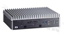 Bezwentylatorowy komputer wbudowany; wspiera procesory 3 gneracji IntelCore i7/ i5/ i3/Celeron; 4x RS-232/422/485; 1x VGA; 1x DisplayPort; 4x LAN; 4x USB 3.0; 8x izolowanych DI/DO