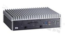 Bezwentylatorowy komputer wbudowany; wspiera procesory 3 gneracji IntelCore i7/ i5/ i3/Celeron; 4x RS-232/422/485; 1x VGA; 1x DisplayPort; 4x LAN; 4x USB 3.0; 8x izolowanych DI/DO