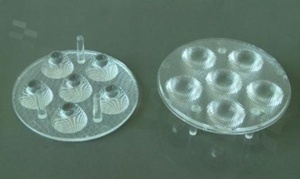 Soczewka do diod LED high power; kąt rozsyłu: 25 stopni FWHM; ilość diod: 6; rozmiar: okrąg 73.2mm; wysokość: 19.7mm; rodzaj materiału: PMMA; PC; sposób mocowania: klej