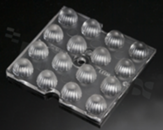 Soczewka do diod LED high power; mid power; kąt rozsyłu: 14 do 46 stopni FWHM; ilość diod: 16; rozmiar: 50x50mm; wysokość: 7.5mm; rodzaj materiału: PMMA; sposób mocowania: kołek; śruby